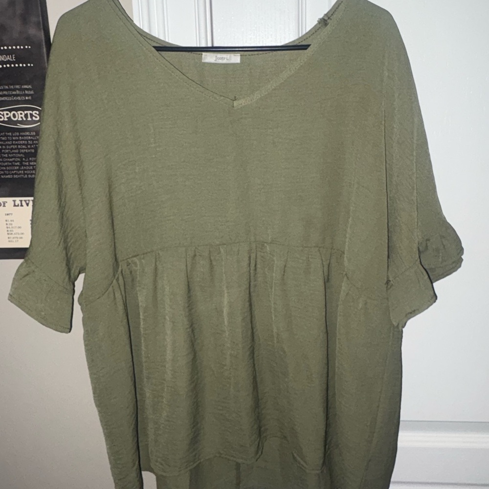 JODIFL Olive V-Neck Peplum Tunic